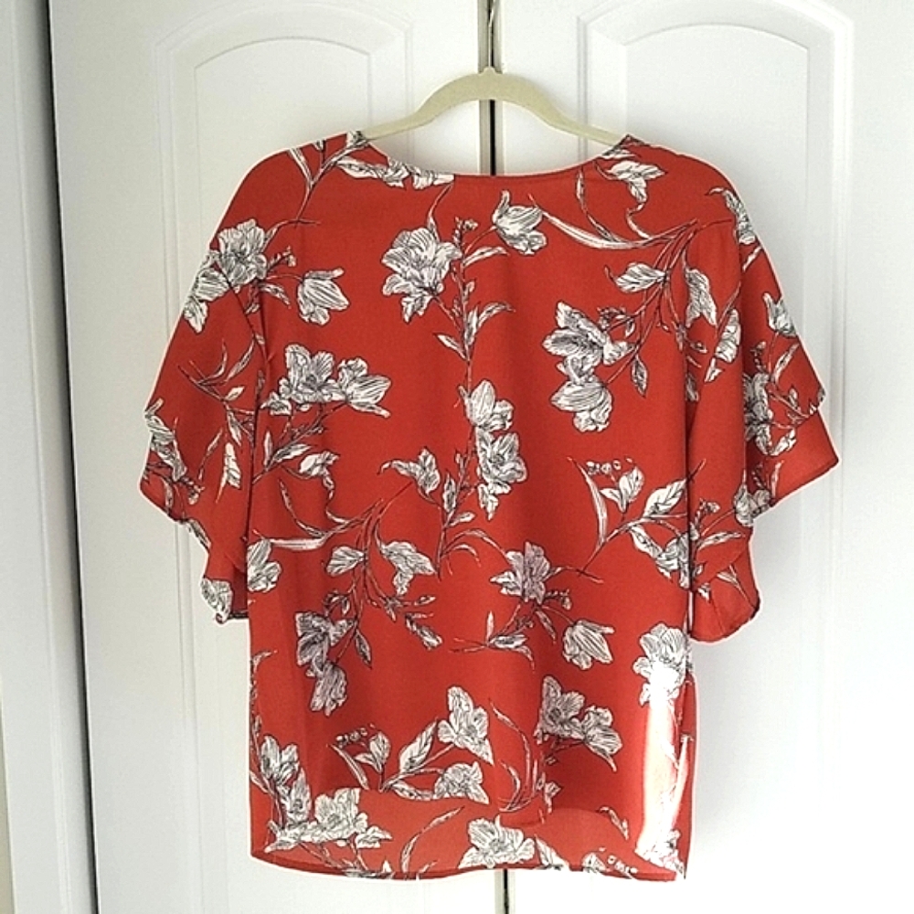 Bobeau Crepe Floral Top Size Small